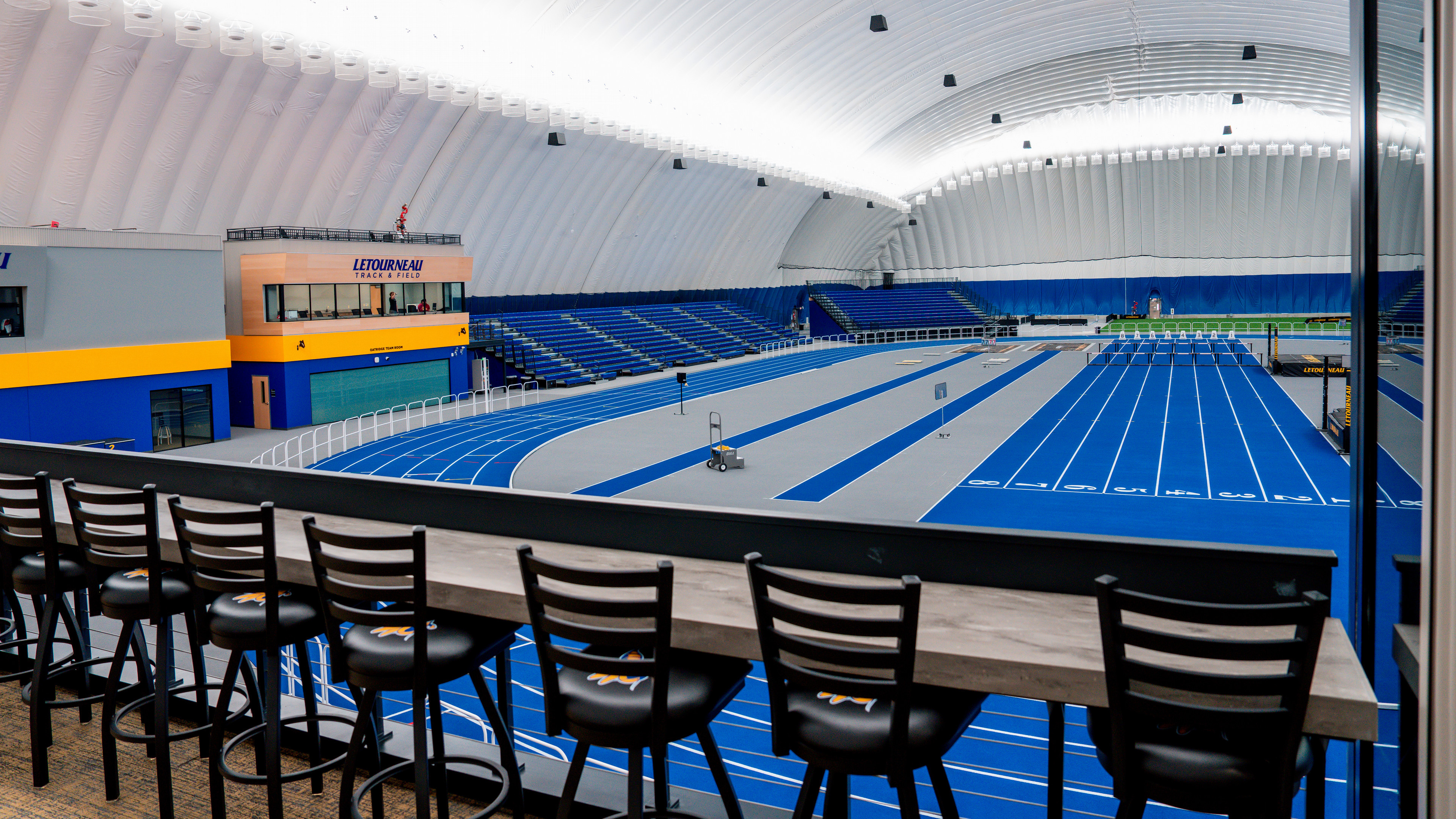 Air Dome - Balcony View