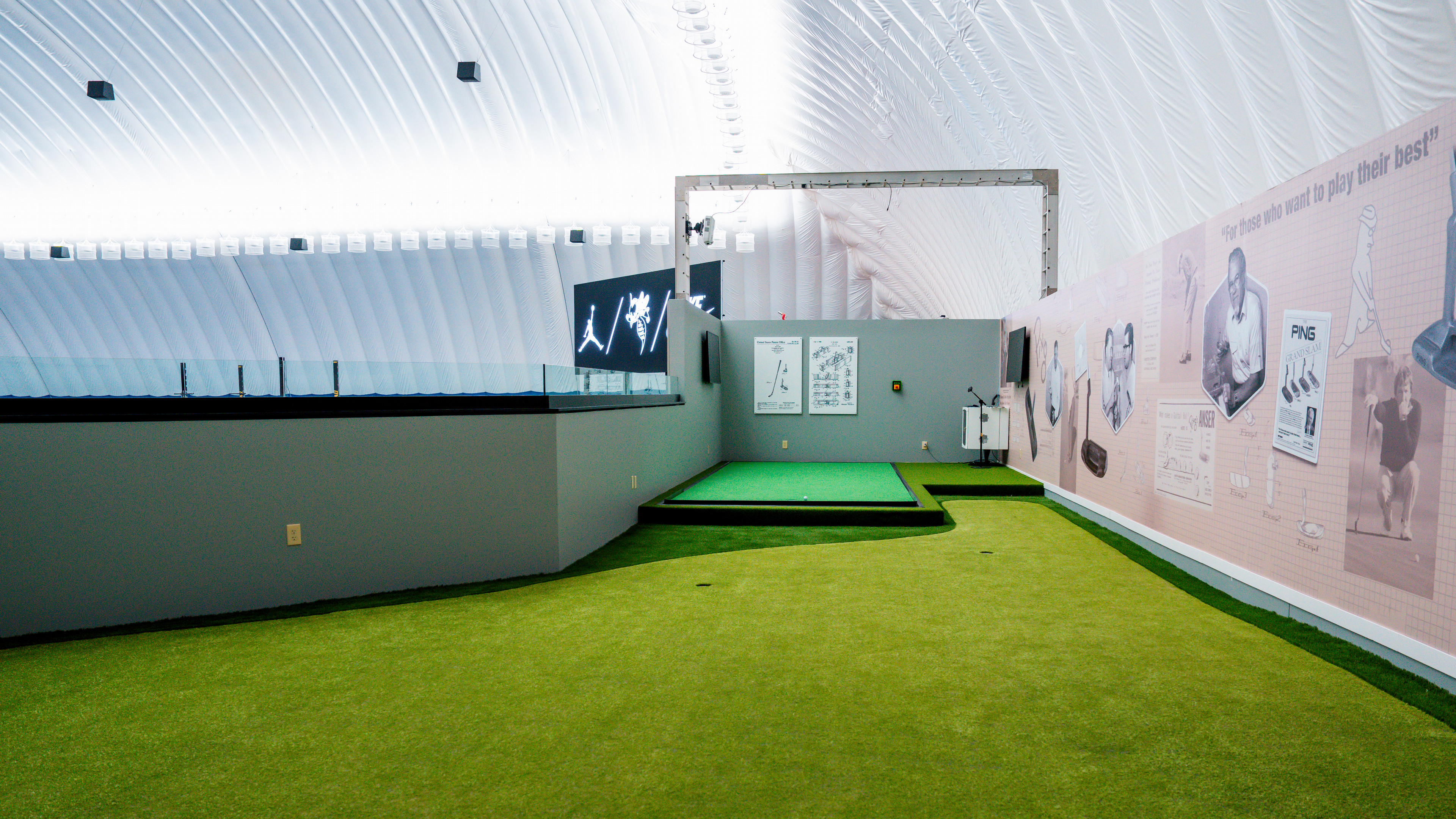 Airdome - Putting Green