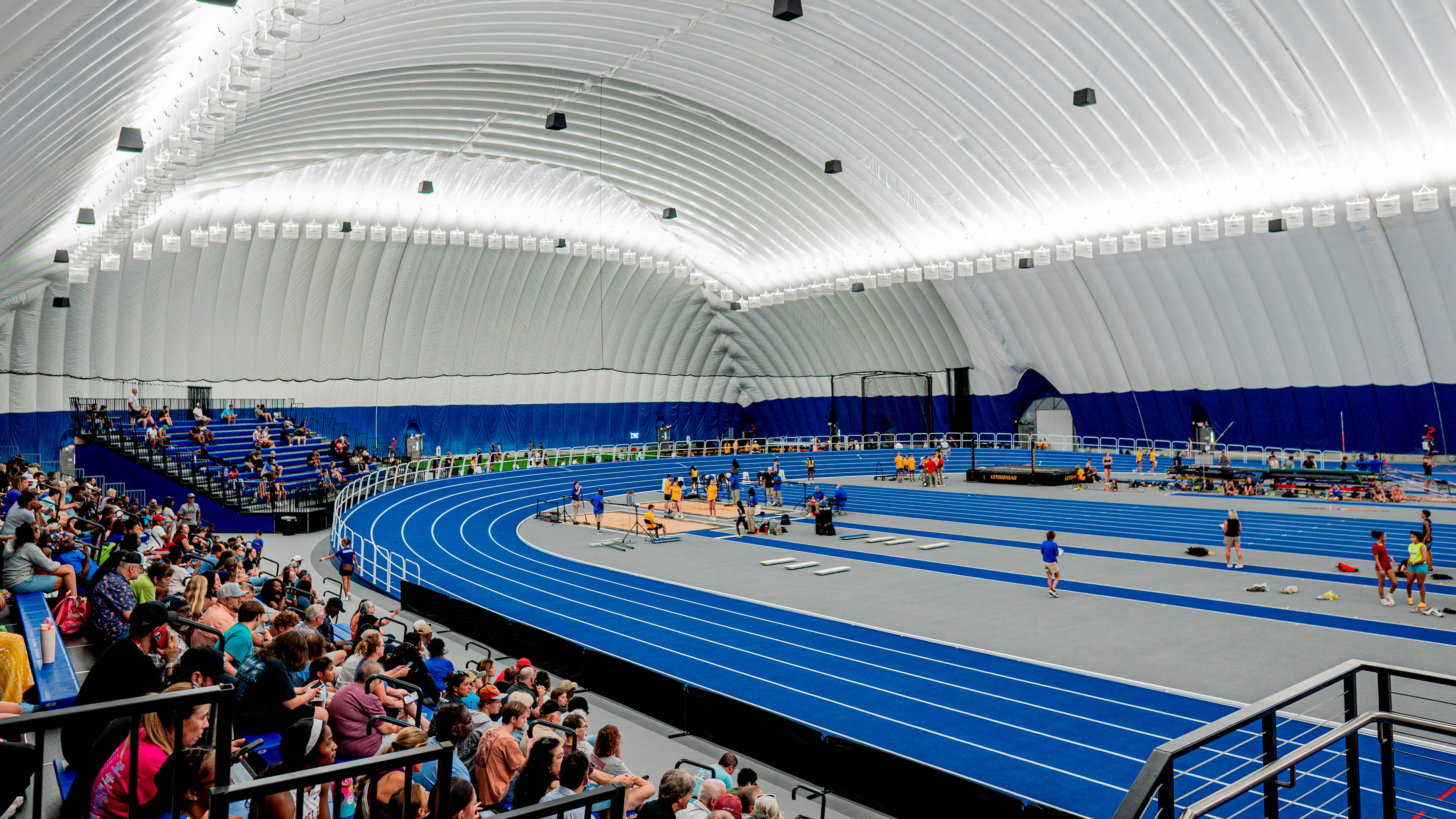 Airdome - Track